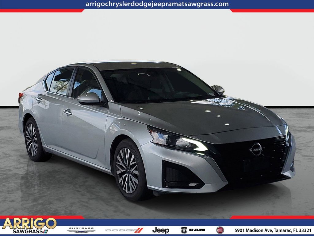2023 Nissan Altima 2.5 SV
