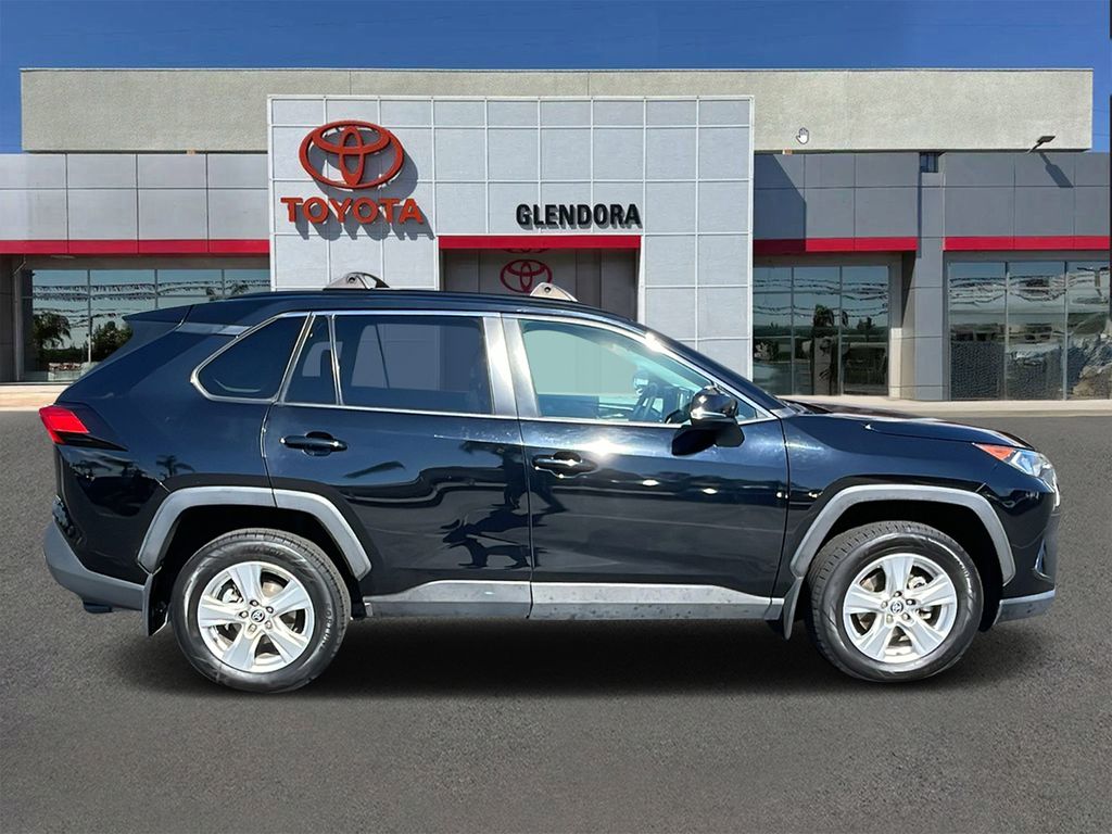 Used 2021 Toyota RAV4 XLE with VIN 2T3W1RFV5MC151692 for sale in Glendora, CA