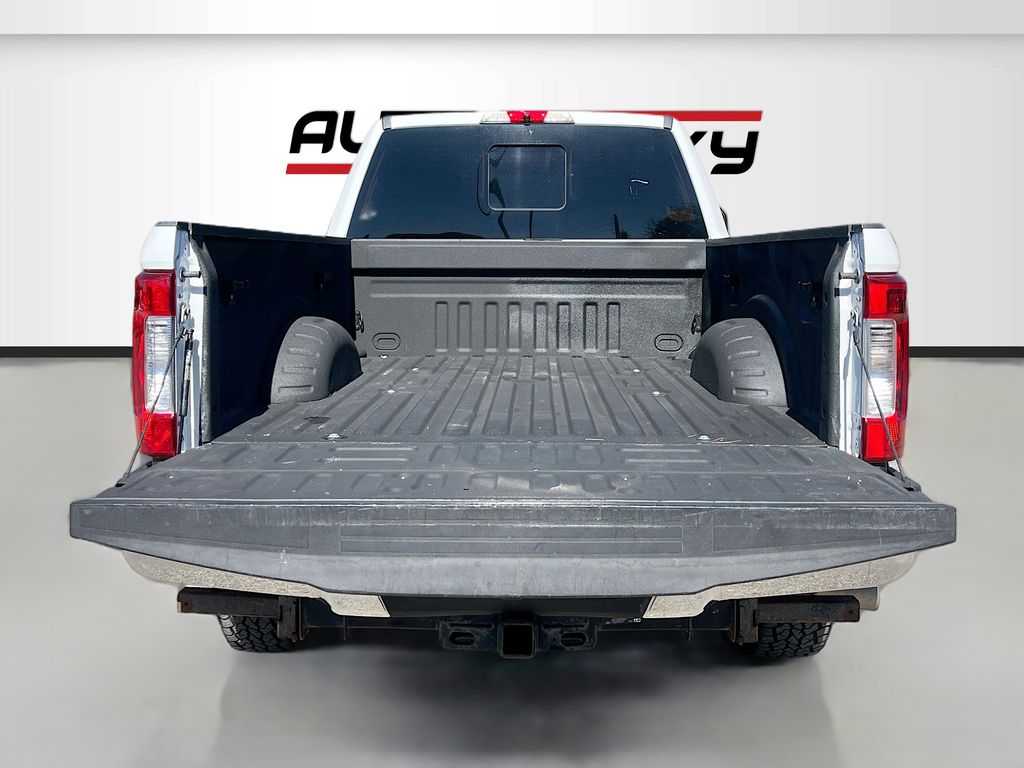 2017 Ford F-250SD Lariat White at Emmons Autoplex