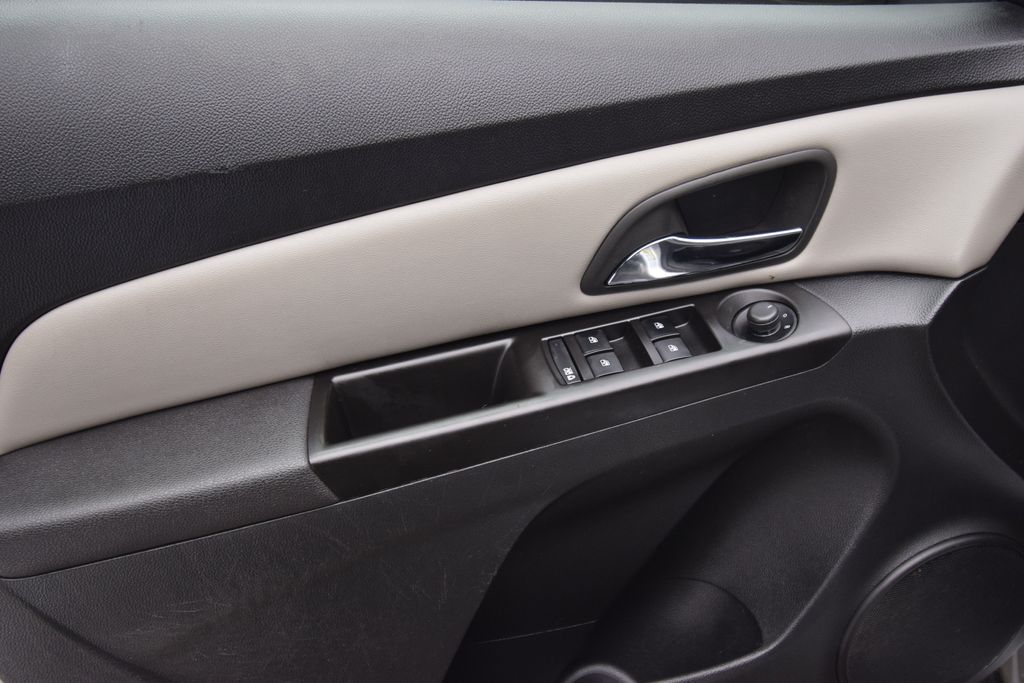 used 2012 Chevrolet Cruze car, priced at $6,500