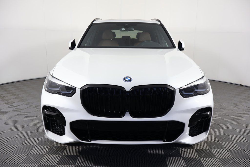 Thumbnail: 2023 BMW X5 - 2