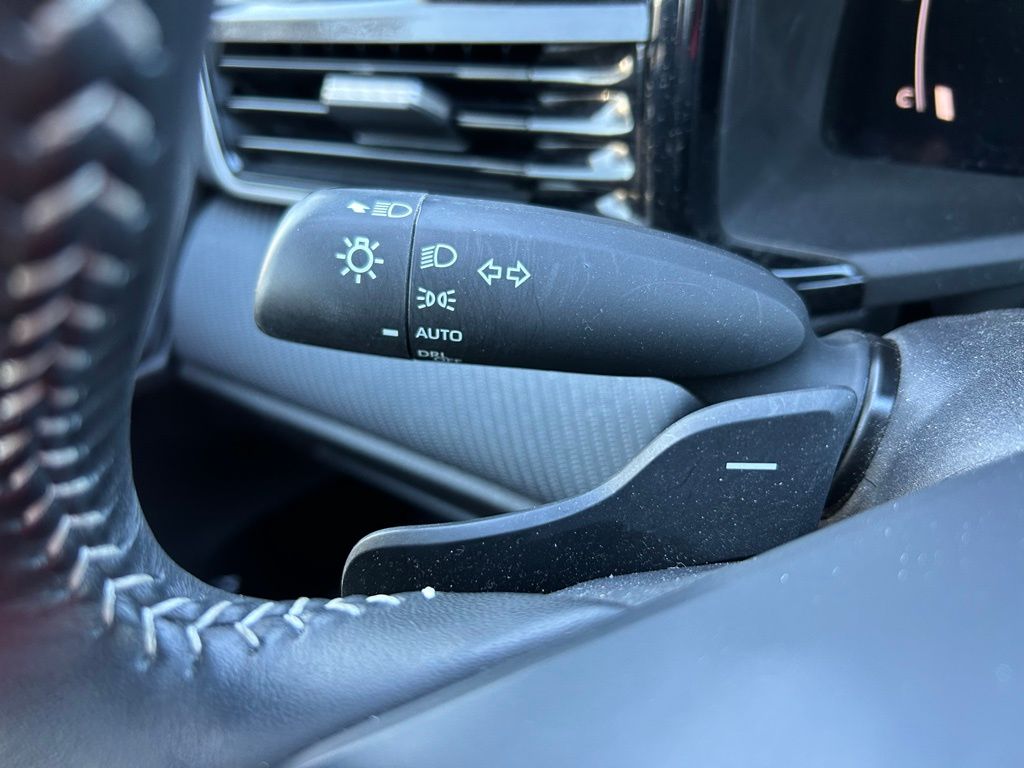 Thumbnail: 2025 Toyota Camry - 22