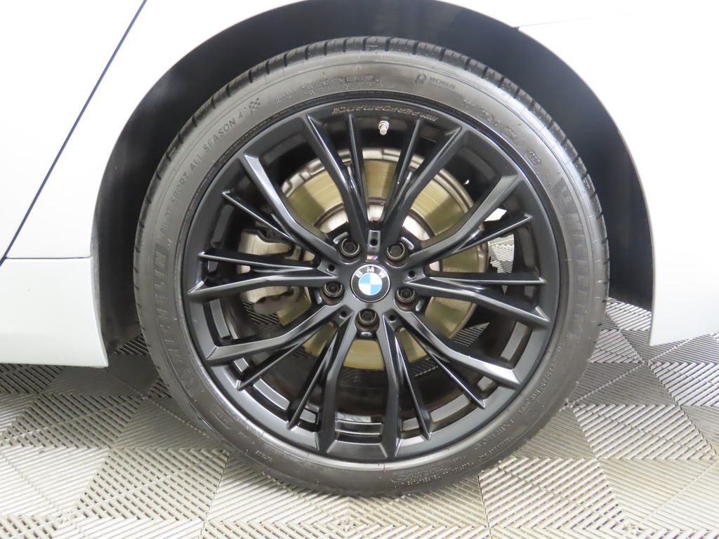 Thumbnail: 2021 BMW 5 Series - 32