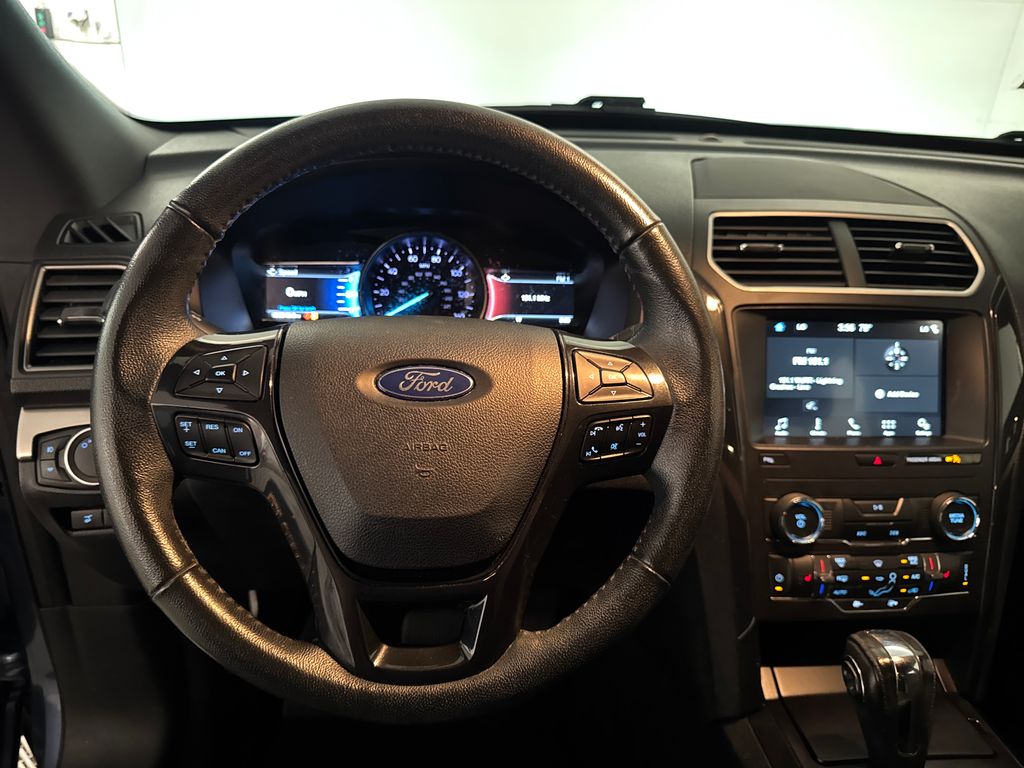 Certified Used 2018 Blue Ford XLT image 8