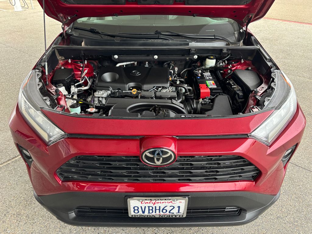 Thumbnail: 2021 Toyota RAV4 - 31
