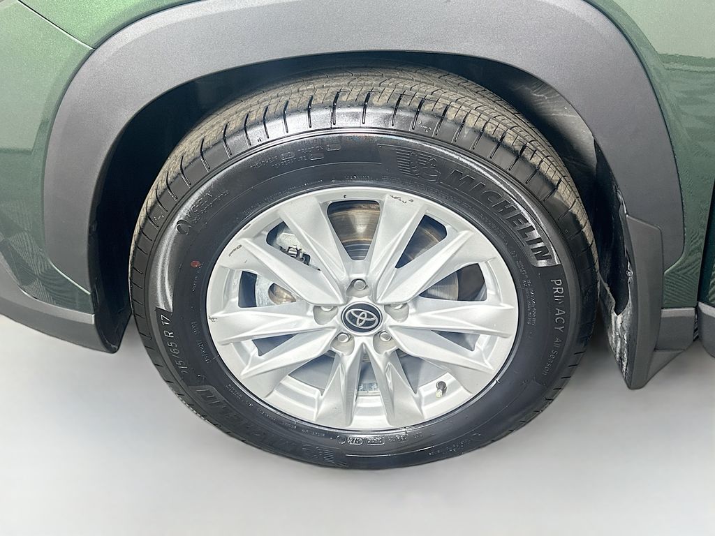 Thumbnail: 2024 Toyota Corolla Cross - 31