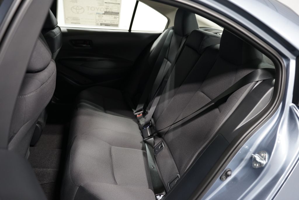 2025 Toyota Corolla LE 26