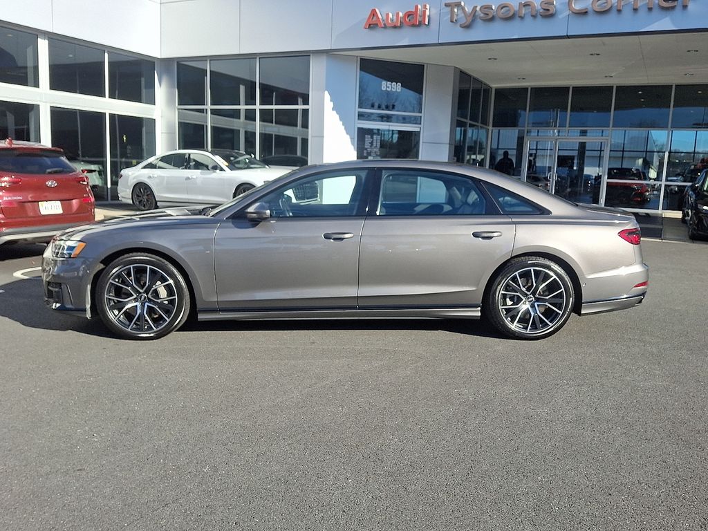 Thumbnail: 2021 Audi A8 - 7