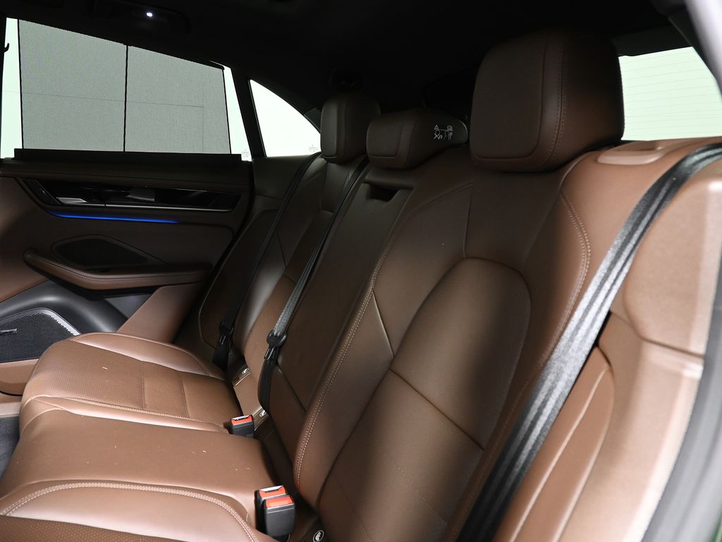 Thumbnail: 2025 Porsche Macan - 7