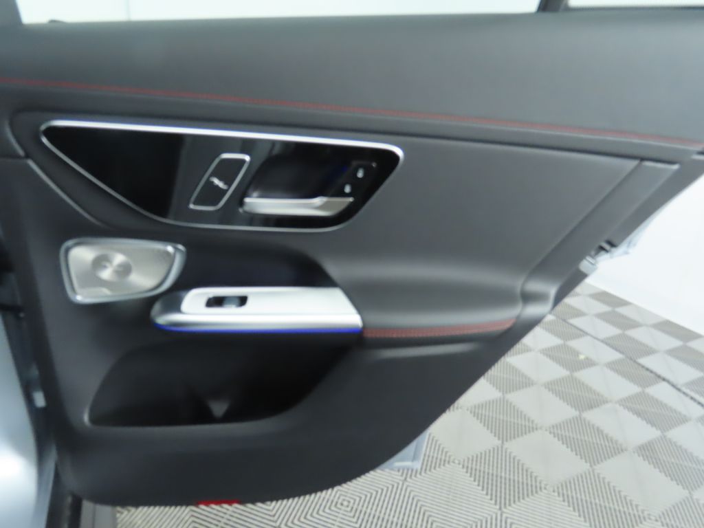 2025 Mercedes-Benz GLC 63 AMG 29