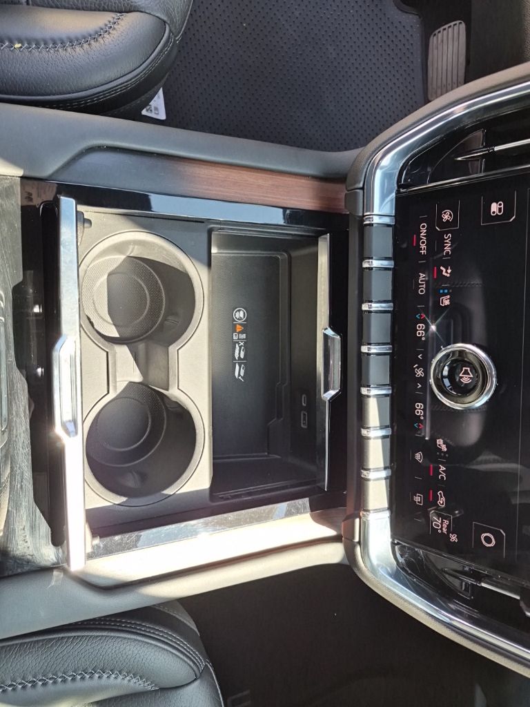 Used Car 2025 Gmc Yukon Xl  Denali For Sale Under $70,000 In Austin, Texas