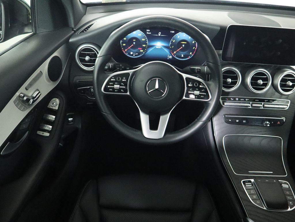 2022 Mercedes-Benz GLC 300 10