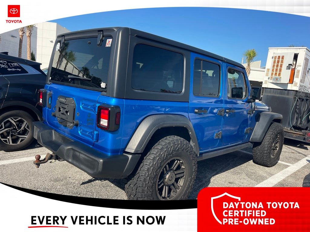 2021 Jeep Wrangler Unlimited Willys - Photo 8