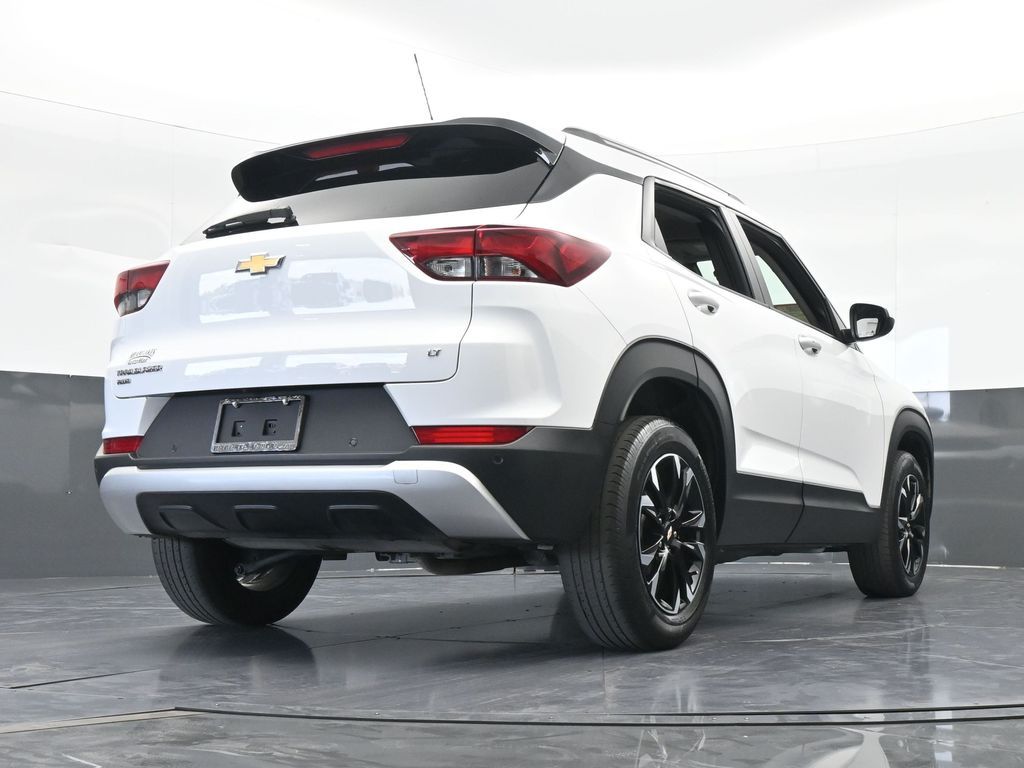 Used 2022 Summit White Chevrolet LT image 24