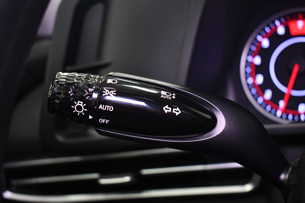 Thumbnail: 2021 Hyundai Elantra - 20