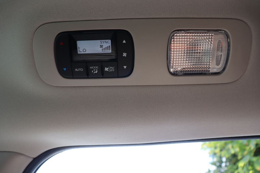 Thumbnail: 2026 Honda Odyssey - 16