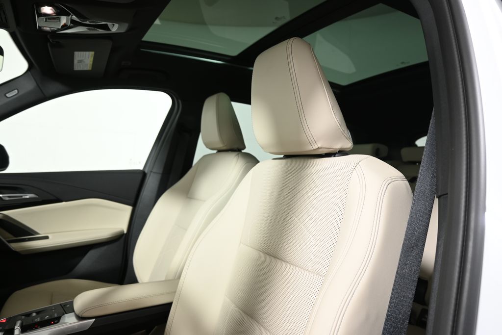 Thumbnail: 2025 BMW X1 - 16