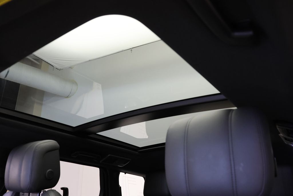 Thumbnail: 2022 Land Rover Range Rover Sport - 15