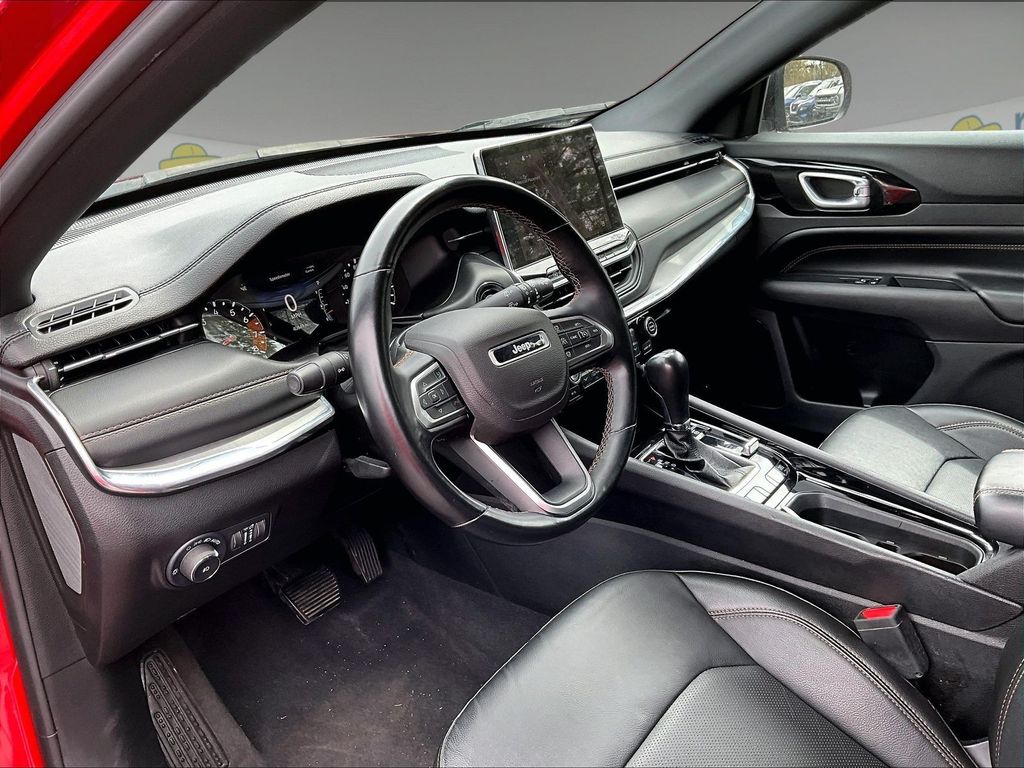 2022 Jeep Compass — photo 13
