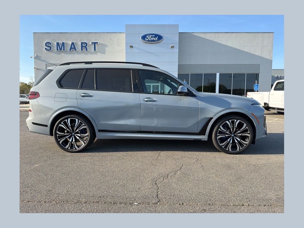 Gray (Brooklyn Grey Metallic) 2025 BMW X7 xDrive40i AWD SUV / Crossover All-Wheel Drive 8-Speed Automatic