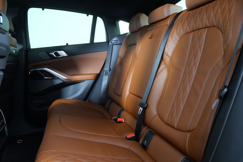 Thumbnail: 2026 BMW X6 - 15