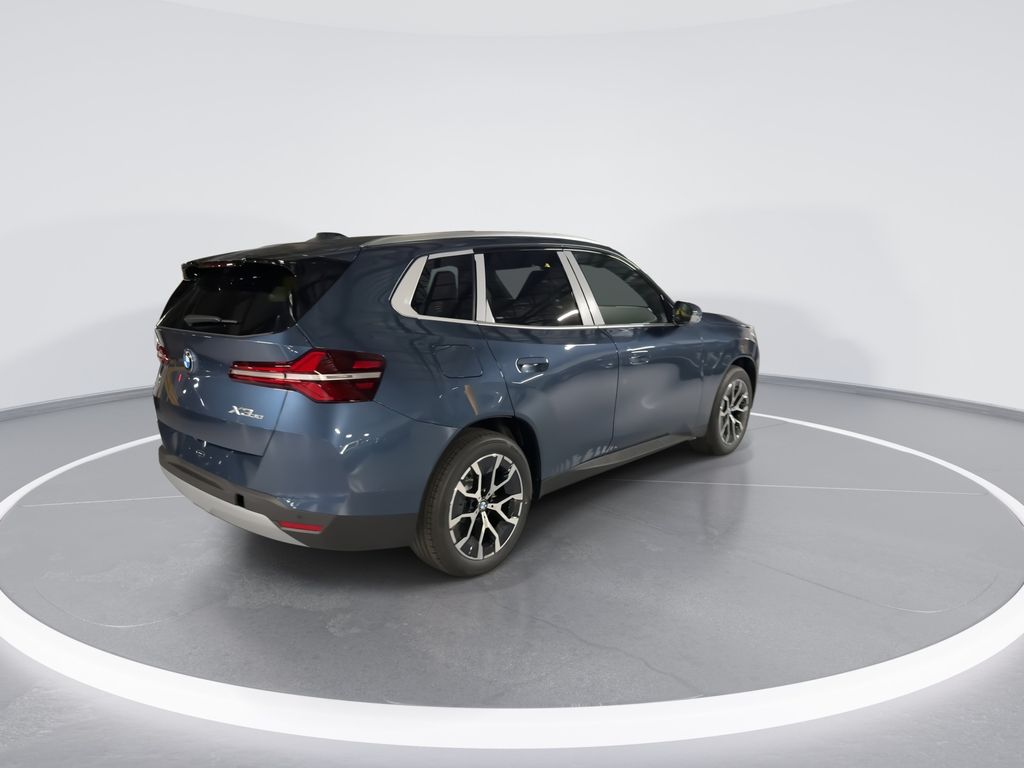 Thumbnail: 2026 BMW X3 - 8