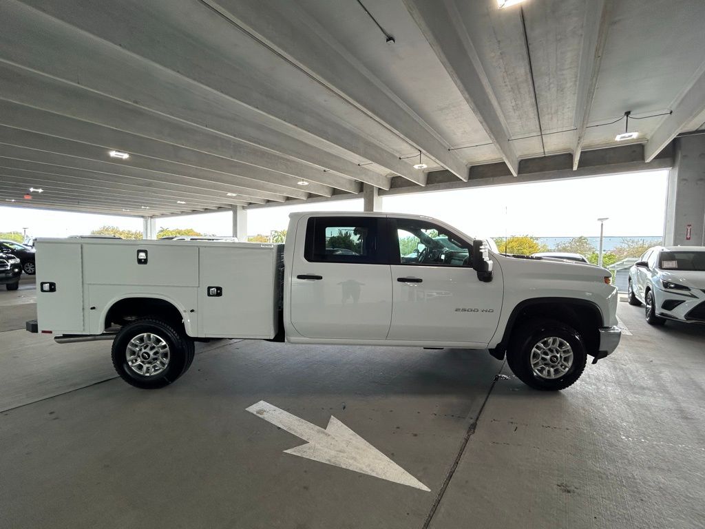 New 2026 Summit White Chevrolet Work Truck image 6