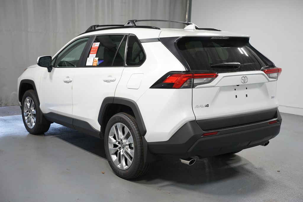 Thumbnail: 2025 Toyota RAV4 - 6