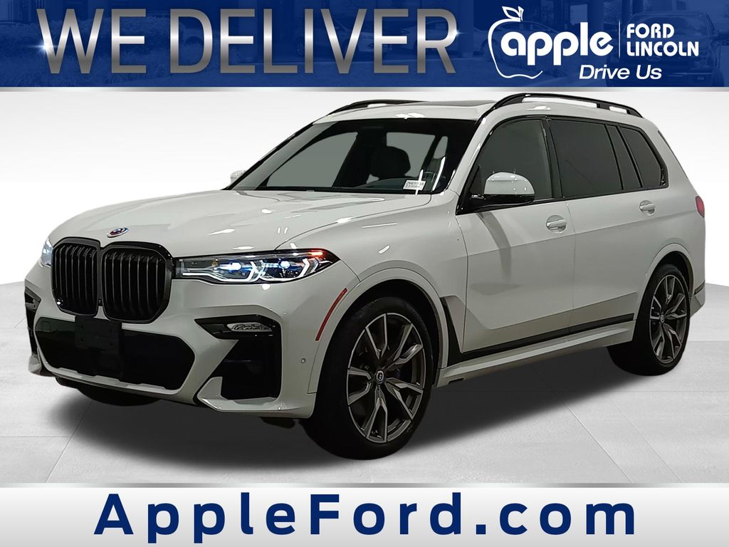 2022 BMW X7 M50i