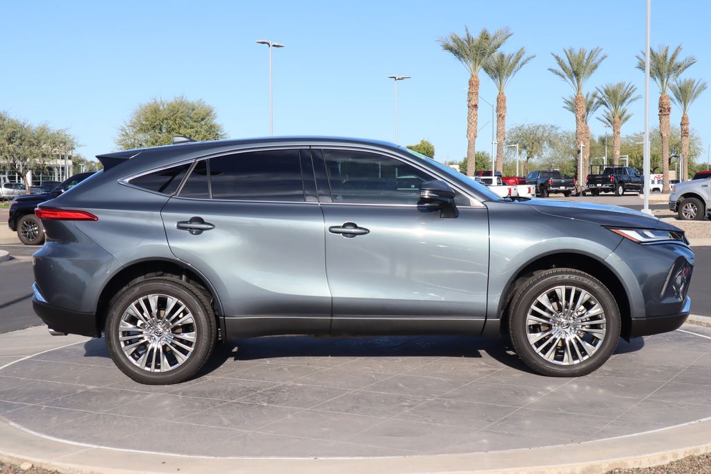 Thumbnail: 2024 Toyota Venza - 4