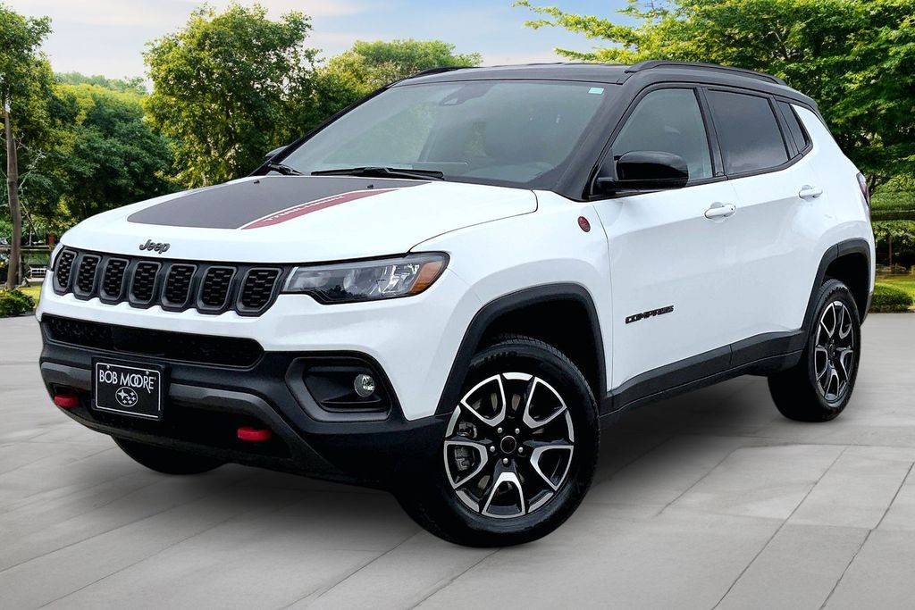 Bright White Clearcoat 2025 Jeep Compass SUV / Crossover Four-Wheel Drive 8-Speed Automatic