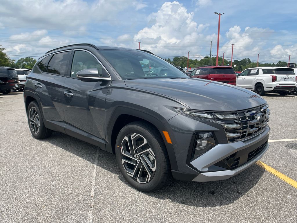 2025 Hyundai Tucson Limited photo 2