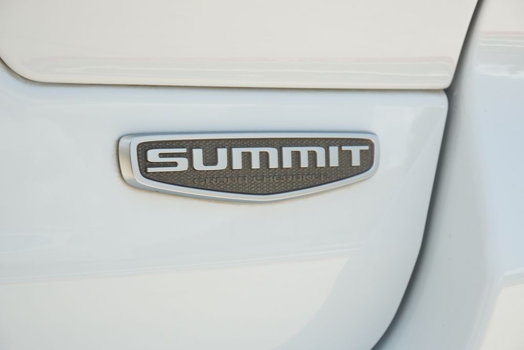Used Car 2022 Jeep Grand Cherokee  Summit Reserve 4xe For Sale Under $35,000 In Weatherford, Texas