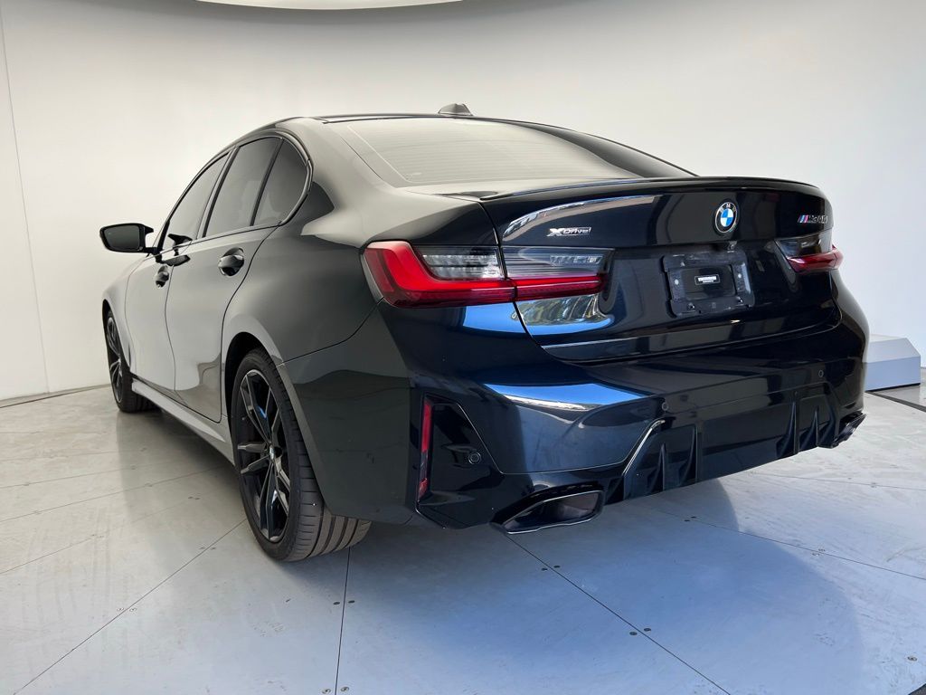 Thumbnail: 2023 BMW 3 Series - 4