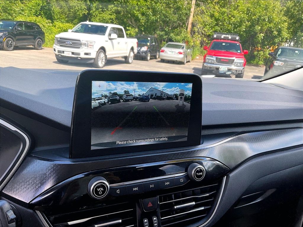 2022 Ford Escape — photo 16