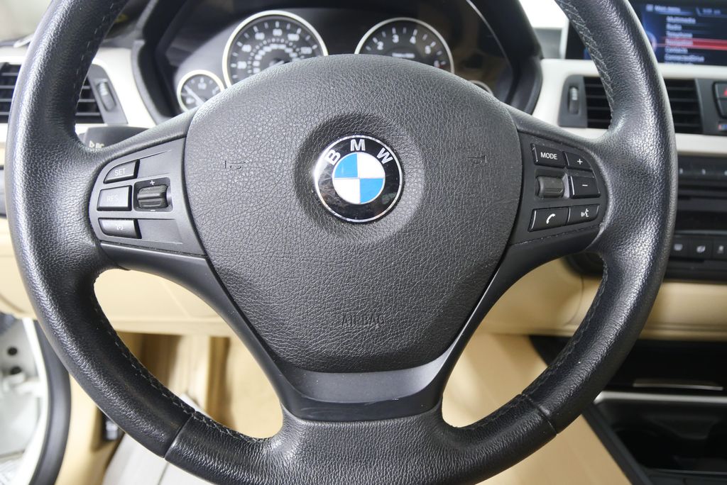2015 BMW 3 Series 320i 19