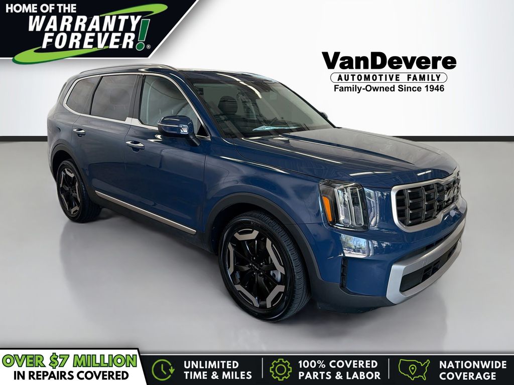  2023 Kia Telluride S FWD   