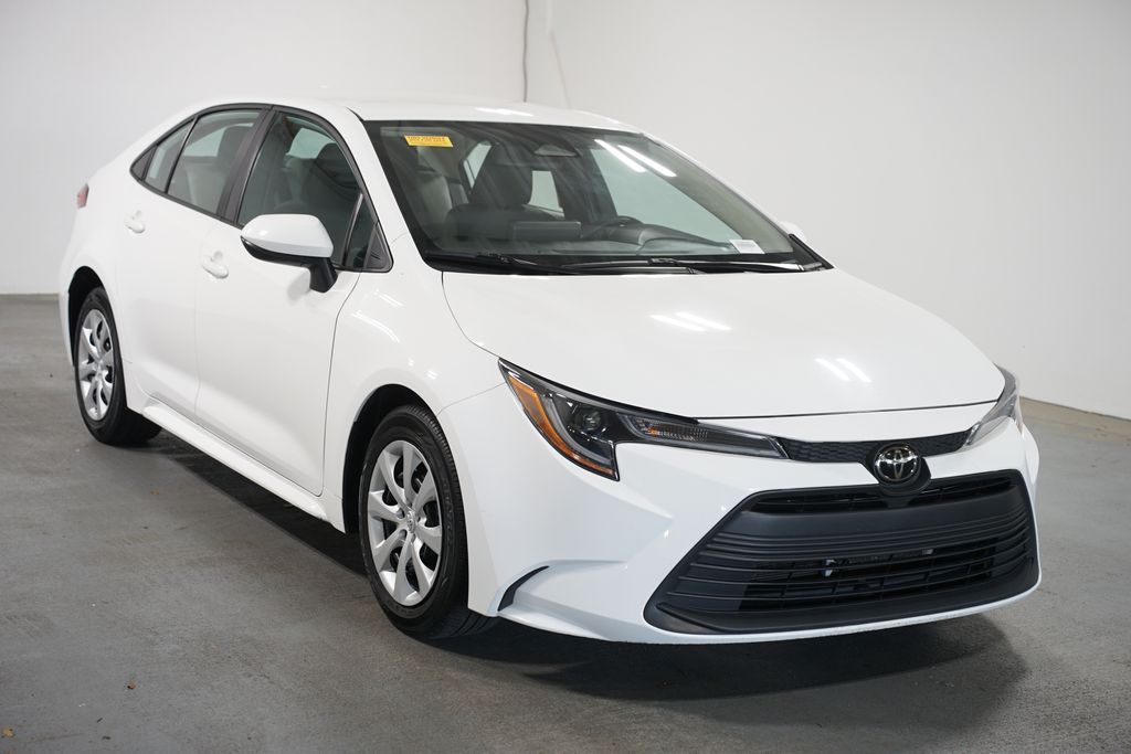 Thumbnail: 2024 Toyota Corolla - 3