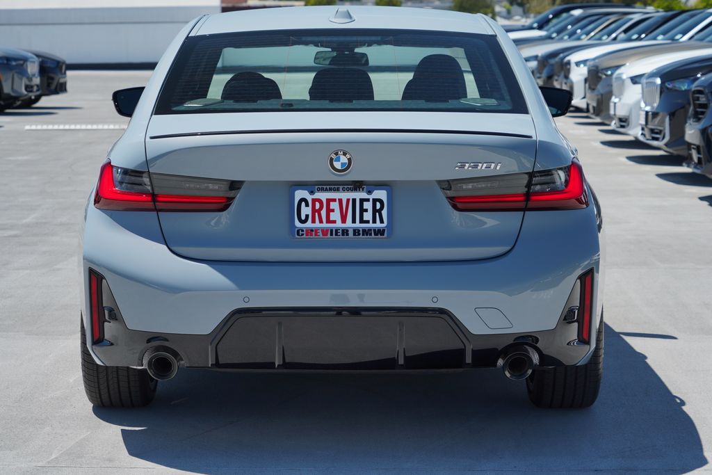 Thumbnail: 2026 BMW 3 Series - 6