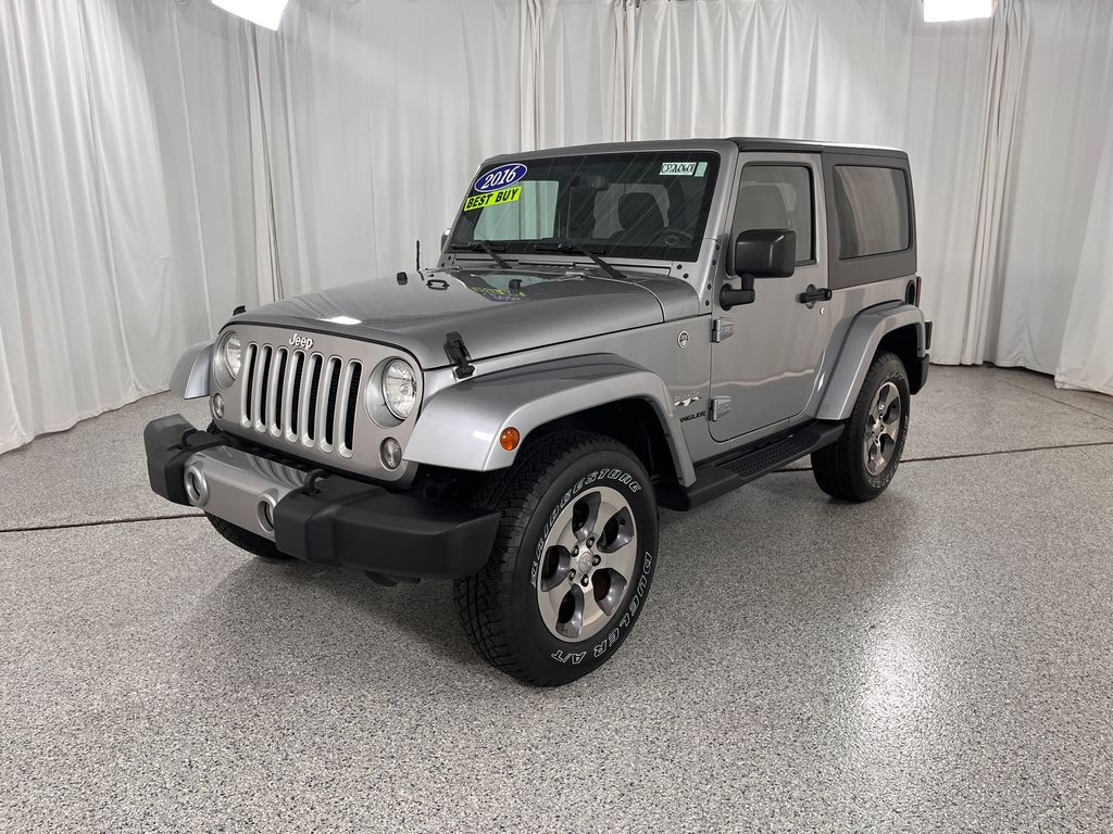  2016 Jeep Wrangler Sahara 4WD   