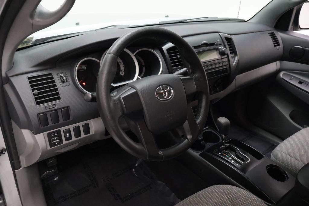 Thumbnail: 2012 Toyota Tacoma - 15