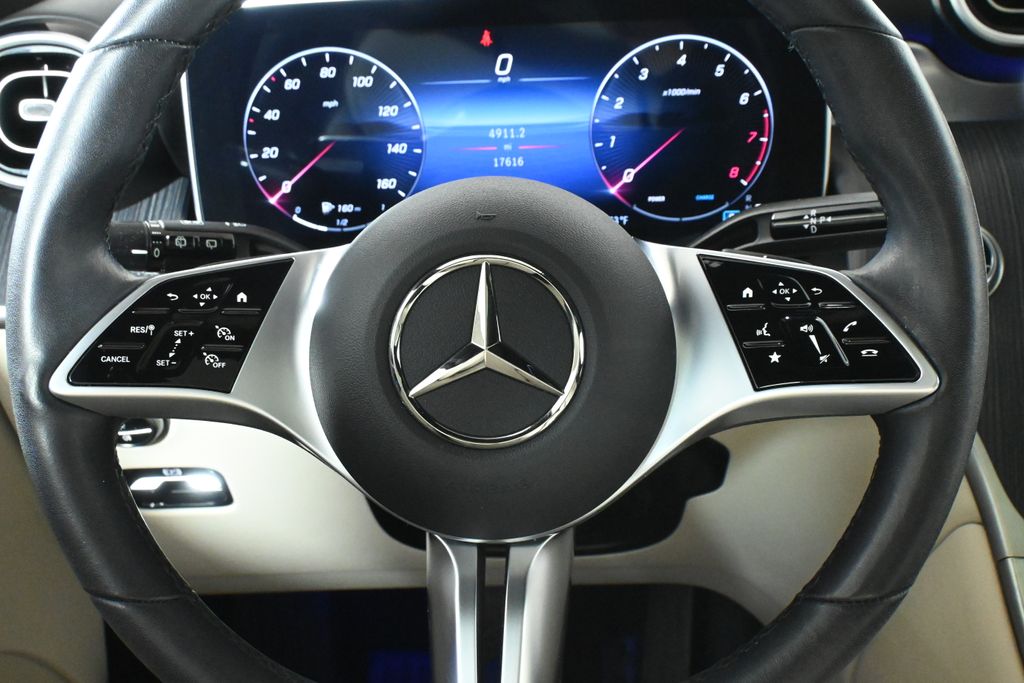 Thumbnail: 2024 Mercedes-Benz GLC - 19