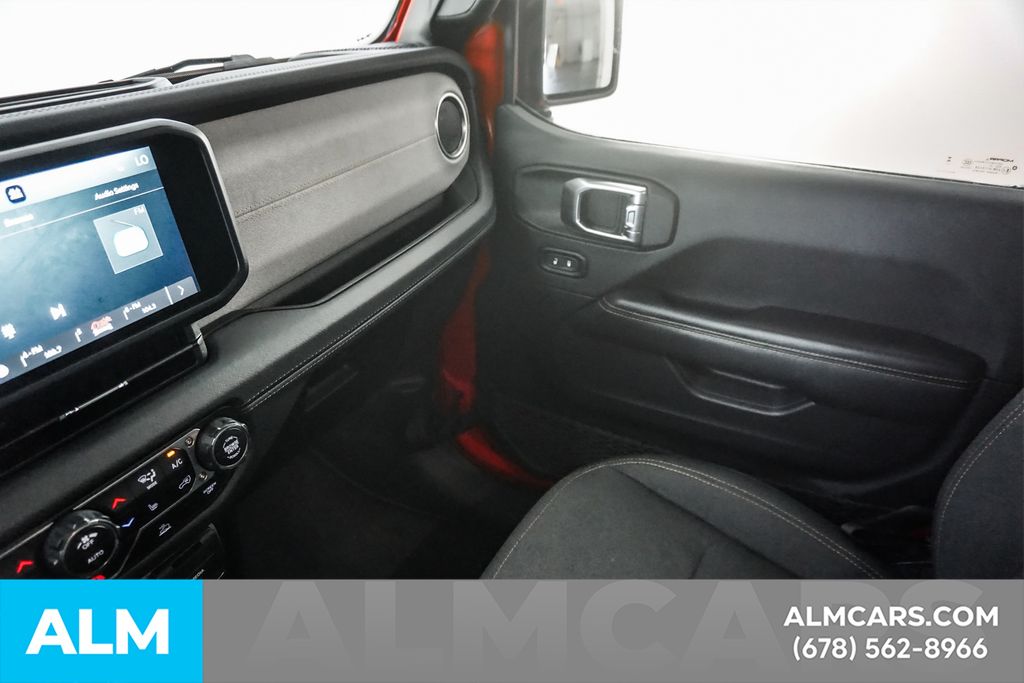 Used 2025 Red Jeep Sahara image 40