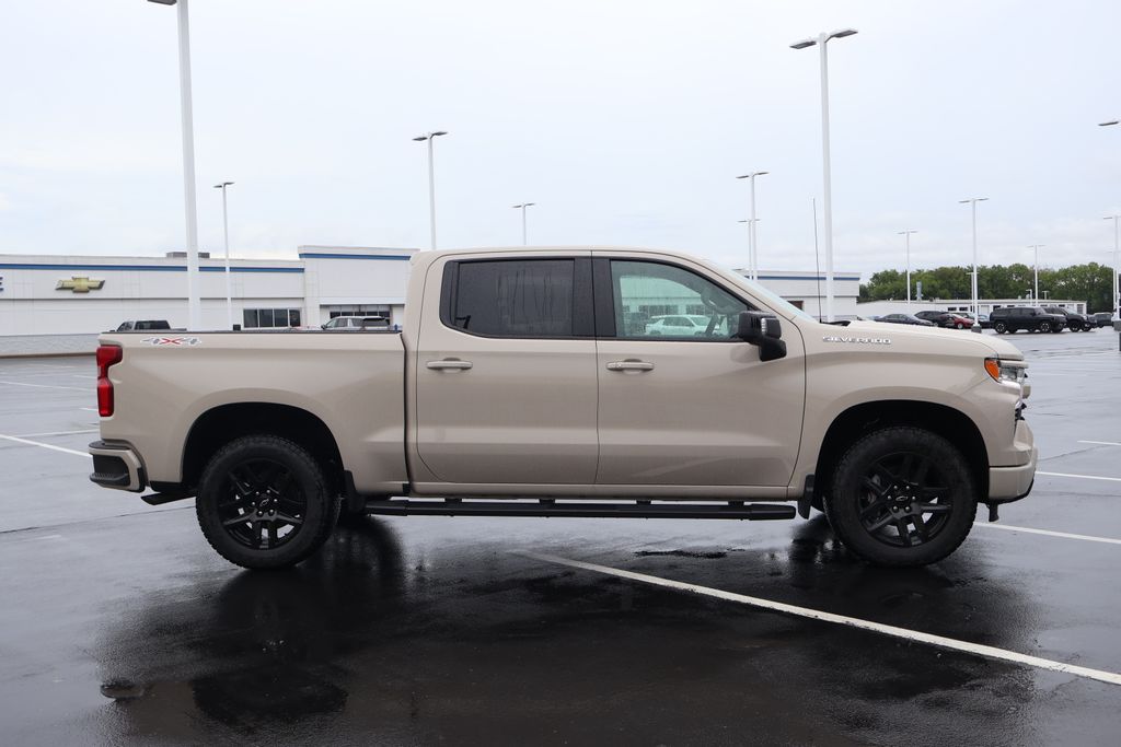 Thumbnail: 2026 Chevrolet Silverado 1500 - 9