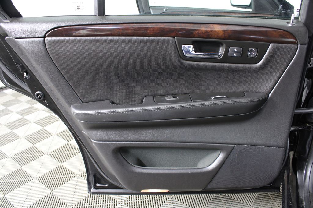 Used 2009 Cadillac DTS for sale in 