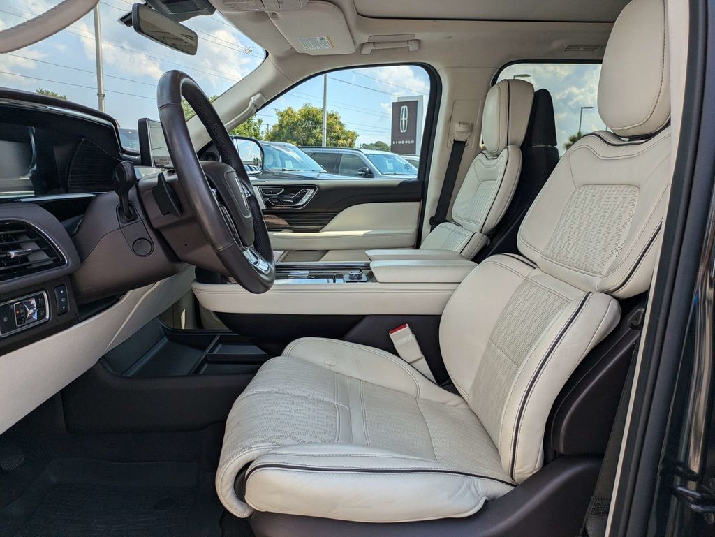 2024 Lincoln Navigator Black Label L