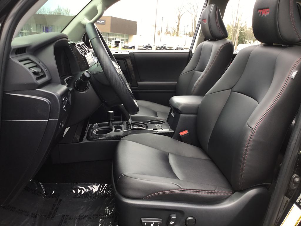 Thumbnail: 2024 Toyota 4Runner - 14