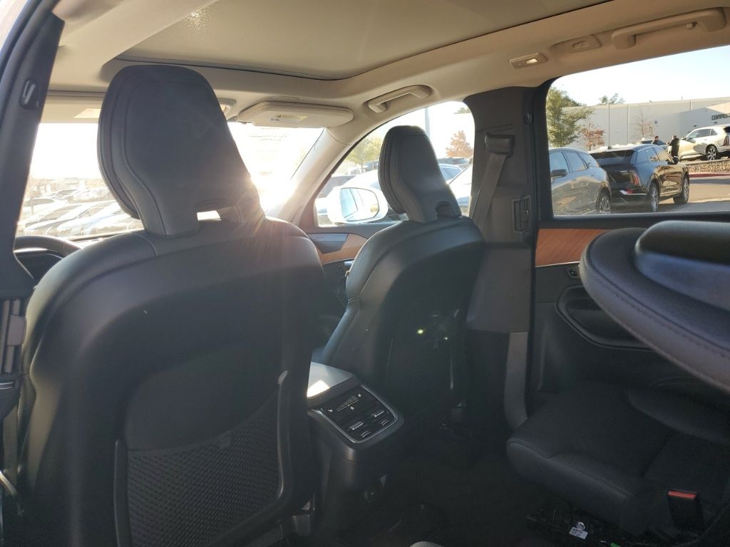 Used Car 2024 Volvo Xc90  B6 Plus Bright Theme 6-seater For Sale Under $50,000 In Austin, Texas