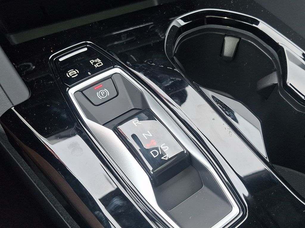 Thumbnail: 2026 Audi Q5 - 12