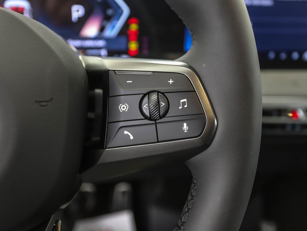 Thumbnail: 2026 BMW iX - 13